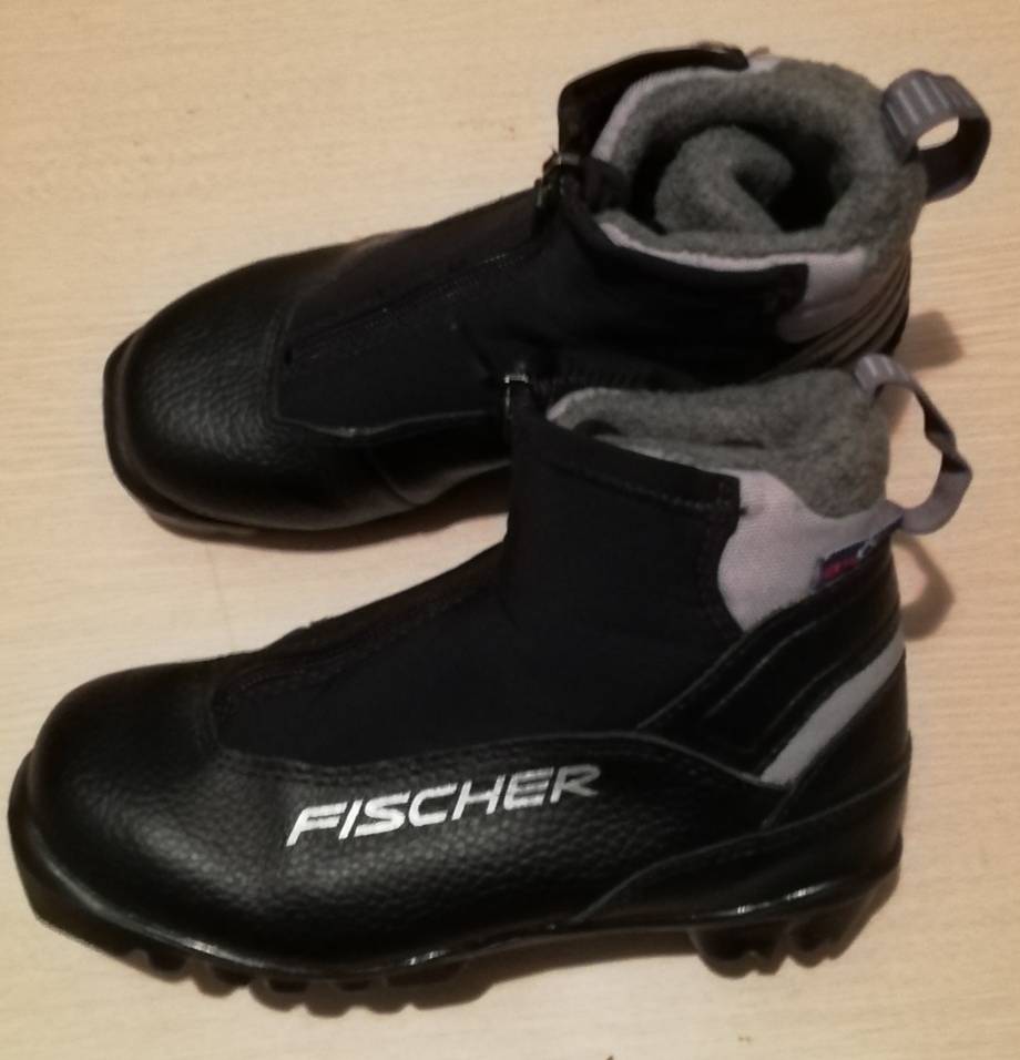 fischer 34 dyd. juoda
