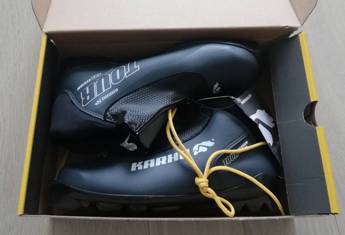 Karhu (nauji) 42 dyd. juoda